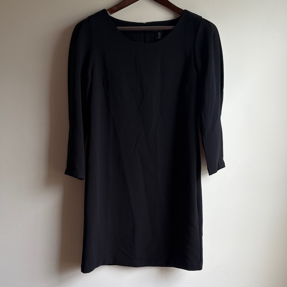 Nicole Miller Black Long-Sleeve Shift Dress